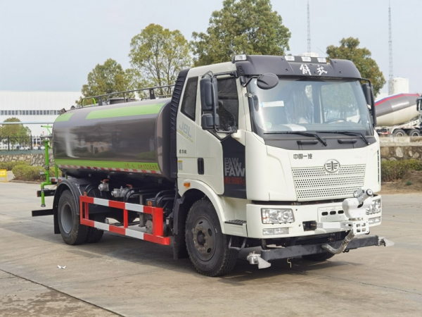 灑水車，灑水車廠家，環(huán)衛(wèi)車，楚勝集團