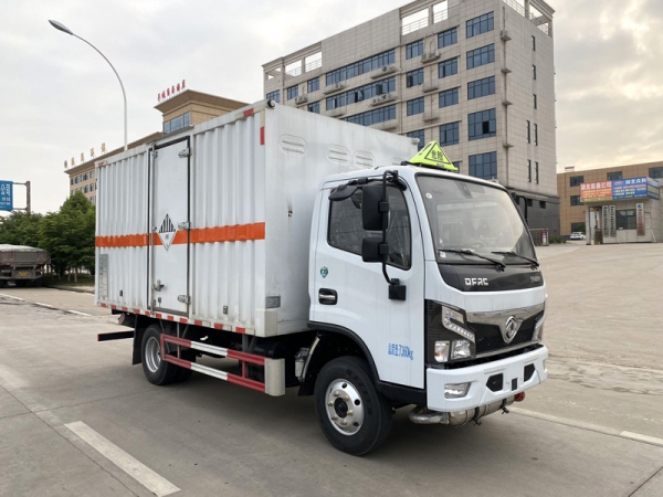 雜項危險物品廂式運輸車，廂式運輸車，楚勝汽車集團(tuán)